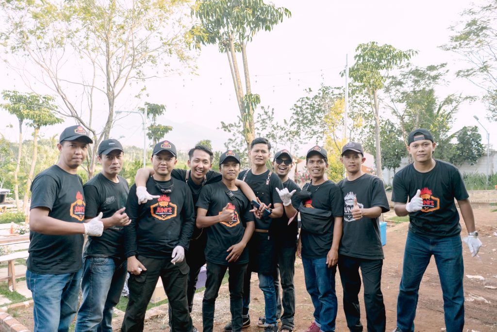 tim_profesional_live_cooking_bbq_bandung