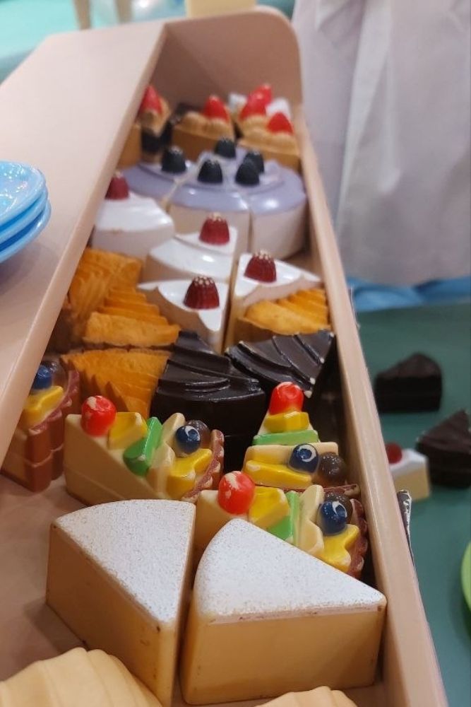 cake di area pretend play cake shop